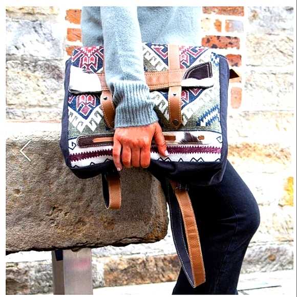 HOPOFLY BOHEMIAN STYLE CANVAS MESSAGER BAG/ BACKPACK BRAND NEW W/TAGS - Picture 4 of 6